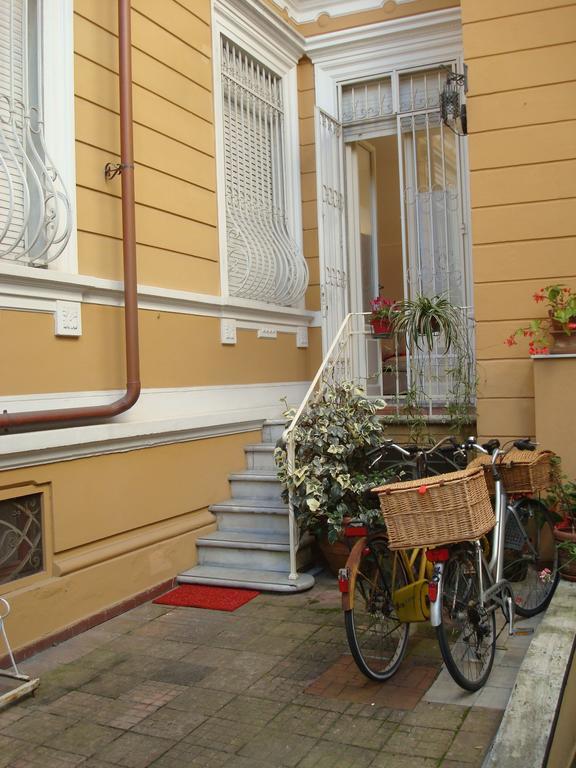 Villino Caproni Viareggio Exterior foto